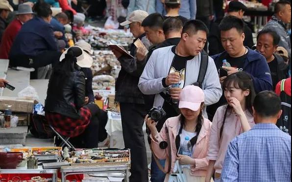 “地攤經濟”狂歡過後，智能化環衛管理要加速了！
