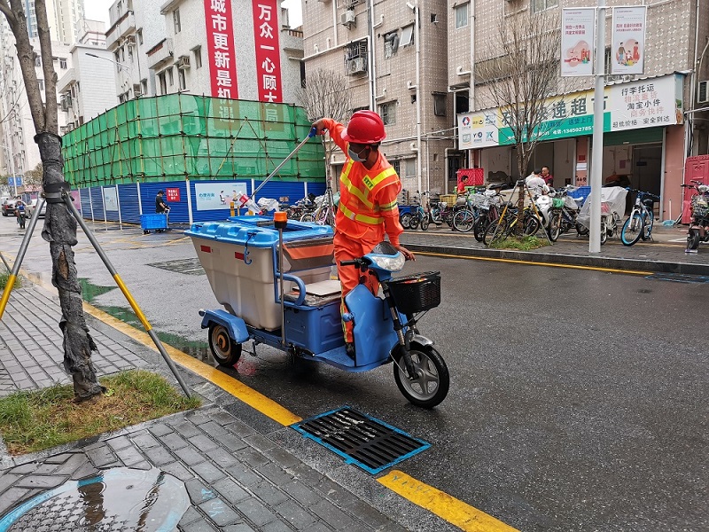 市政清運員的奮鬥與貢獻